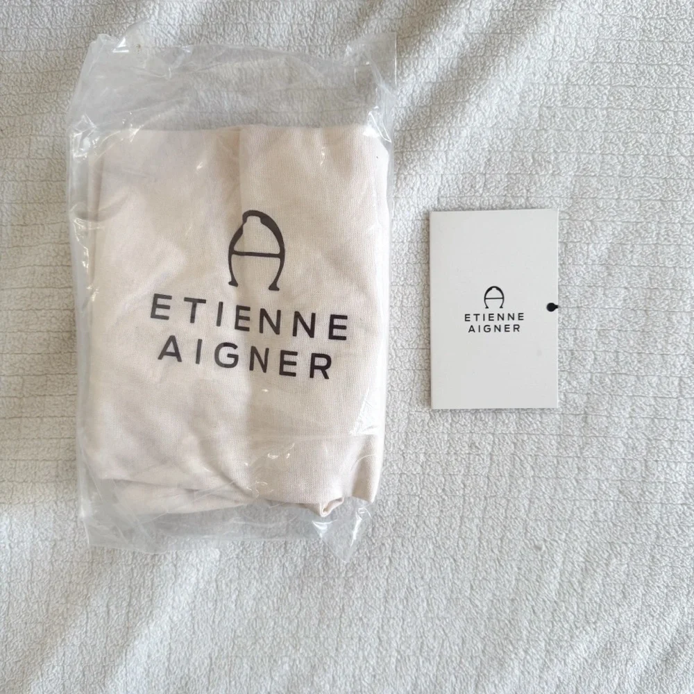 Etienne Aigner Alexandra New Hobo Taupe